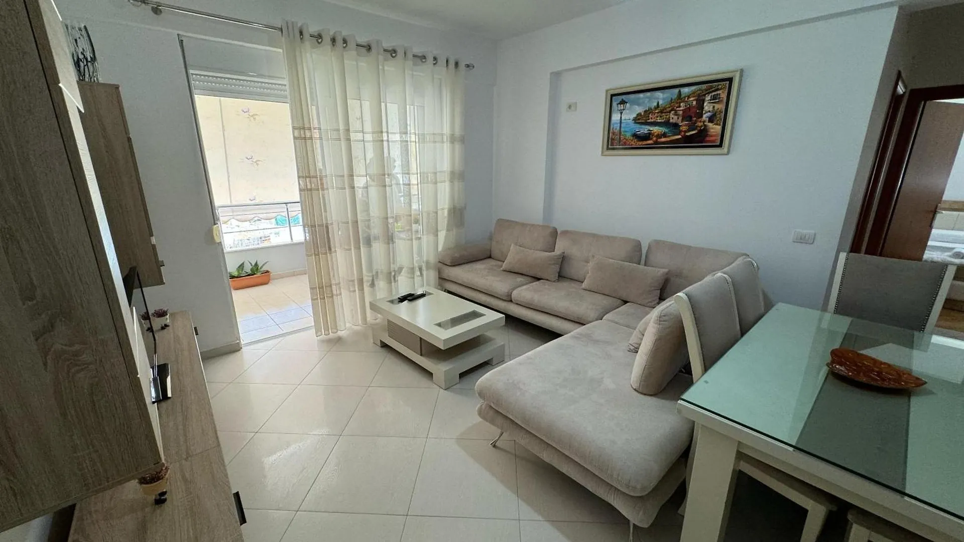 Kleo Apartment Sarande 0*,  Albania